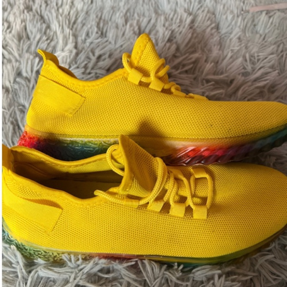 Affinity Sneakers View 5